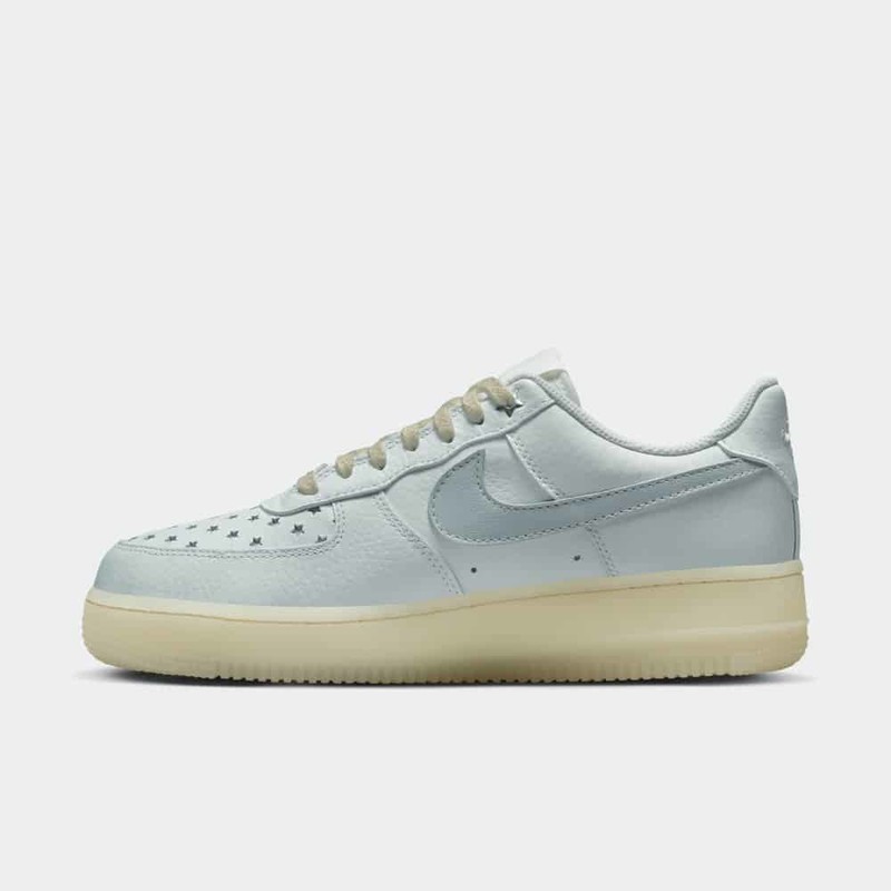 Star nike best sale air force 1